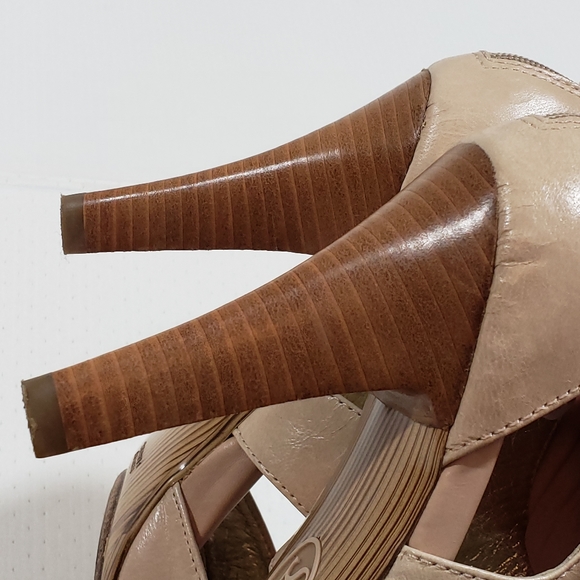 Sofft Pavia Heels in Egg Shell Dress Shoes 4" - Picture 9 of 15